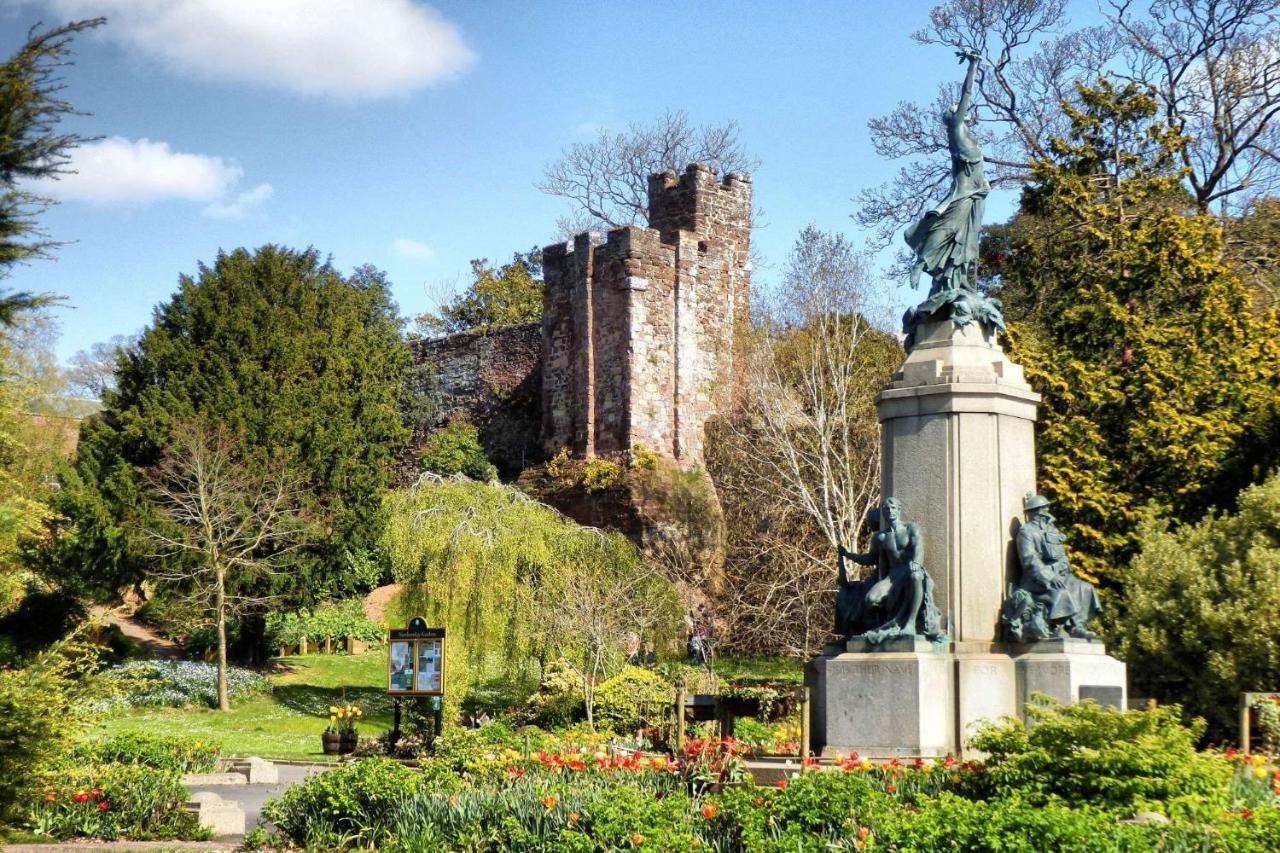 Half Price Offer - Exeter City Apartment Экстерьер фото